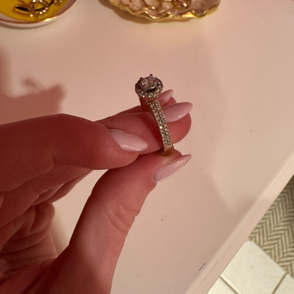 diamond ring